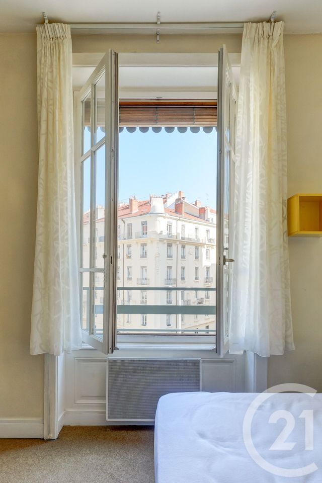 Appartement F5 &agrave; vendre - 5 pi&egrave;ces - 121,02 m2 - Lyon - 69006 - RHONE-ALPES