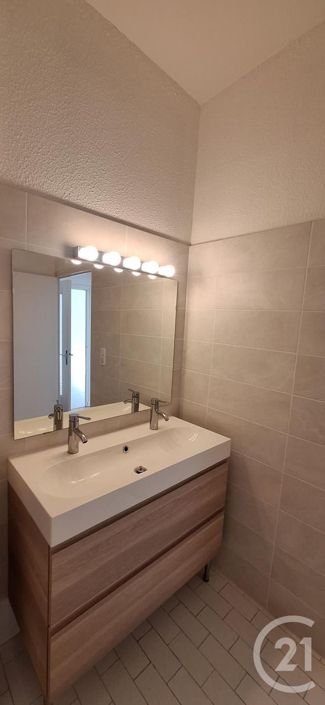 Appartement F3 à louer - 3 pièces - 66,49 m2 - Lyon - 69002 - RHONE-ALPES