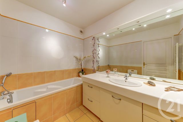 Appartement T3 &agrave; louer - 3 pi&egrave;ces - 92,76 m2 - Lyon - 69005 - RHONE-ALPES