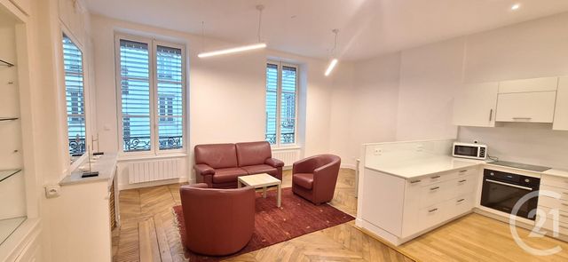 Appartement &agrave; louer - 3 pi&egrave;ces - 84 m2 - Lyon - 69002 - RHONE-ALPES