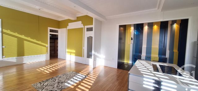 Appartement &agrave; louer - 3 pi&egrave;ces - 100,65 m2 - Lyon - 69001 - RHONE-ALPES