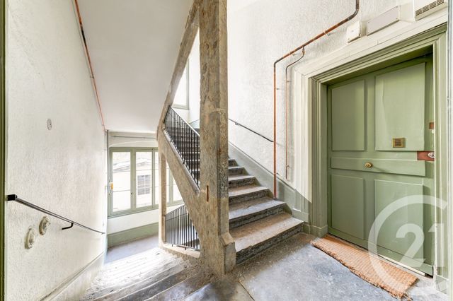 Appartement F2 &agrave; vendre - 2 pi&egrave;ces - 79,97 m2 - Lyon - 69002 - RHONE-ALPES