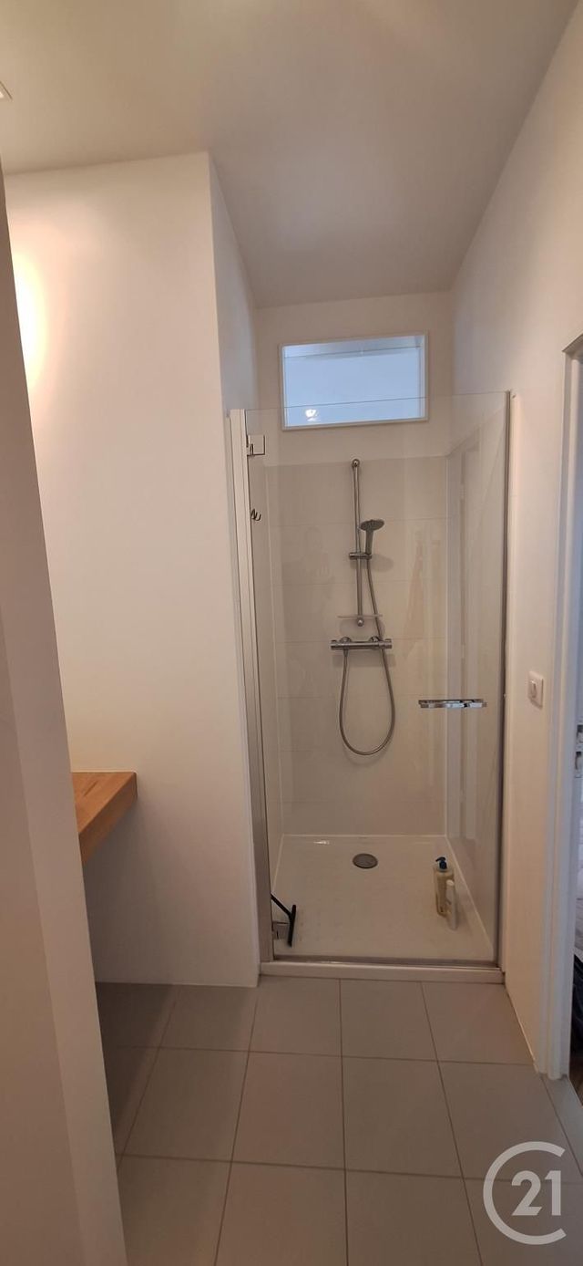 Appartement T1 &agrave; louer - 1 pi&egrave;ce - 63 m2 - Lyon - 69005 - RHONE-ALPES
