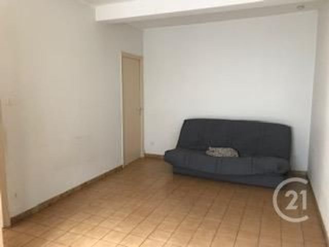 Appartement F1 à louer - 1 pièce - 45 m2 - Montlucon - 03 - AUVERGNE