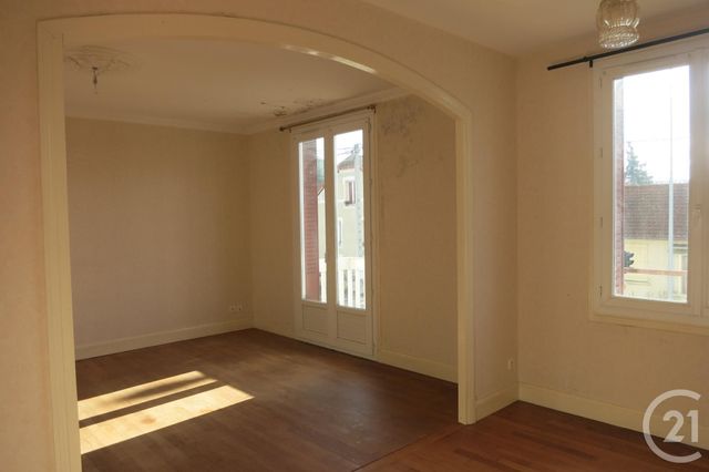 Appartement F4 à louer - 4 pièces - 80 m2 - Desertines - 03 - AUVERGNE
