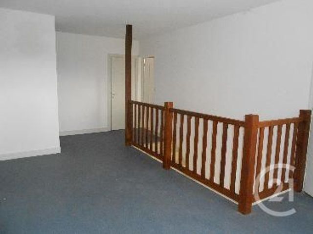 Maison &agrave; louer - 7 pi&egrave;ces - 202,40 m2 - Maillet - 03 - AUVERGNE