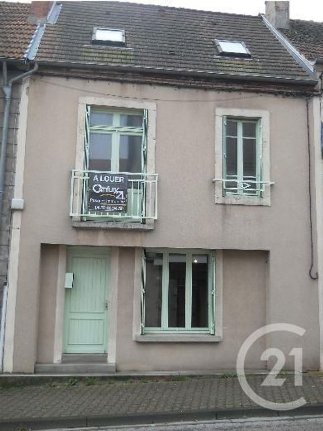Maison &agrave; vendre - 5 pi&egrave;ces - 85 m2 - Montaigut En Combraille - 63 - AUVERGNE