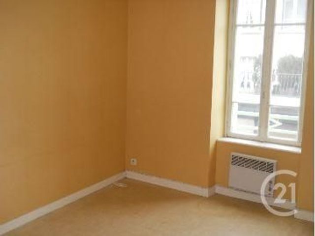 Maison &agrave; vendre - 5 pi&egrave;ces - 85 m2 - Montaigut En Combraille - 63 - AUVERGNE