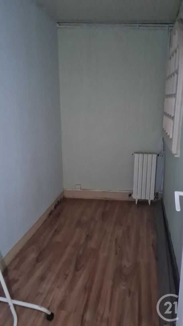 Appartement F3 à louer - 3 pièces - 80 m2 - Montlucon - 03 - AUVERGNE