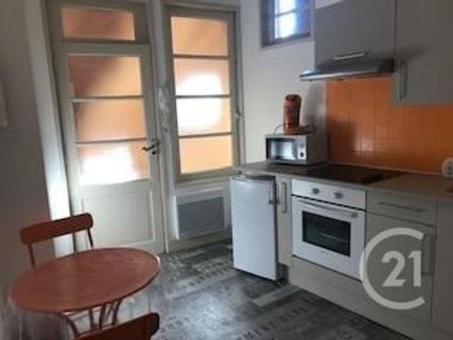 Appartement F1 à louer - 1 pièce - 33 m2 - Montlucon - 03 - AUVERGNE
