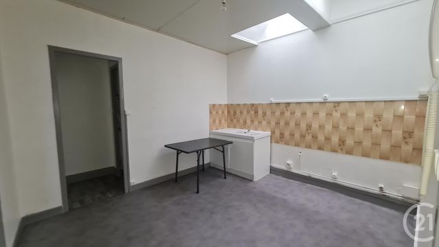 Appartement F3 à louer - 2 pièces - 30 m2 - Montlucon - 03 - AUVERGNE