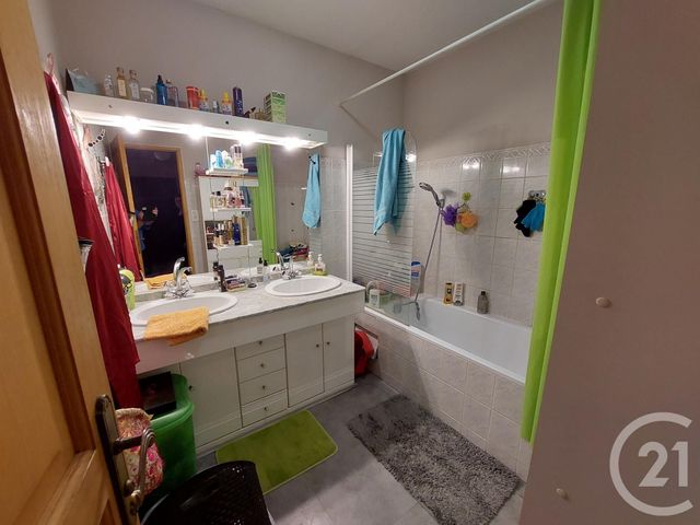 Appartement F3 à vendre - 3 pièces - 64,85 m2 - Montlucon - 03 - AUVERGNE