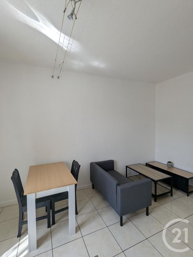 Appartement F1 bis à louer - 2 pièces - 39,95 m2 - Montlucon - 03 - AUVERGNE