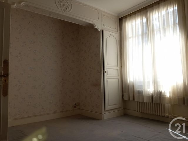 Appartement à vendre - 5 pièces - 100 m2 - Montlucon - 03 - AUVERGNE