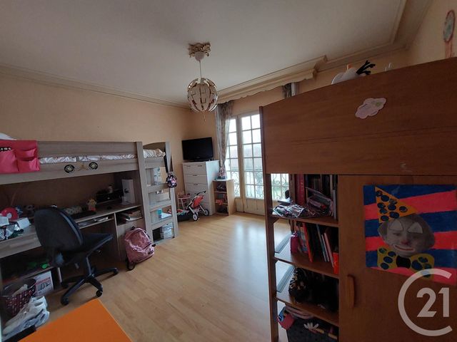 Maison à vendre - 6 pièces - 160 m2 - Montlucon - 03 - AUVERGNE