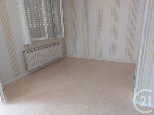Appartement F3 à vendre - 3 pièces - 50 m2 - Domerat - 03 - AUVERGNE
