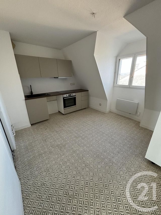 Appartement F3 à vendre - 3 pièces - 70 m2 - Montlucon - 03 - AUVERGNE