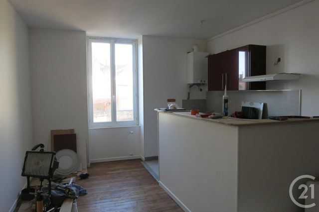 Appartement F2 à louer - 2 pièces - 45 m2 - Montlucon - 03 - AUVERGNE