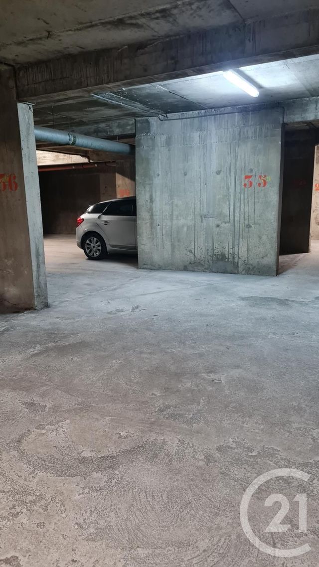 Parking à louer - 15 m2 - Montlucon - 03 - AUVERGNE