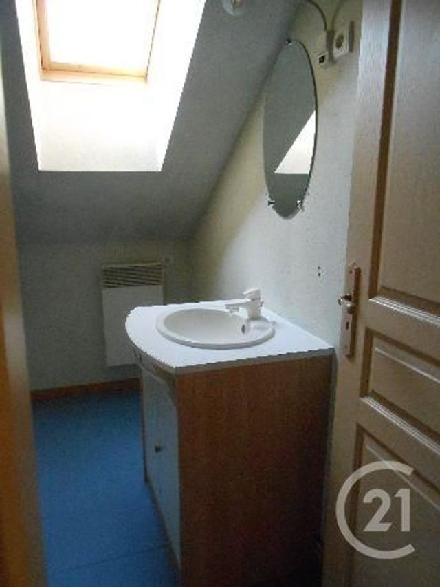 Appartement F3 à louer - 3 pièces - 70 m2 - Montlucon - 03 - AUVERGNE