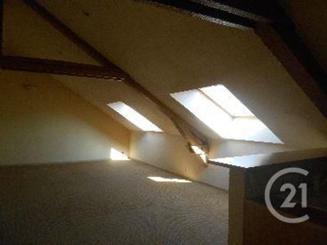 Appartement F3 à louer - 3 pièces - 70 m2 - Montlucon - 03 - AUVERGNE