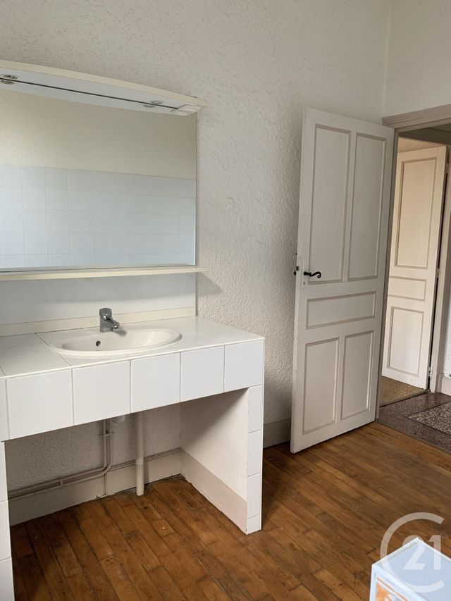 Appartement Autre à louer - 4 pièces - 150 m2 - Montlucon - 03 - AUVERGNE