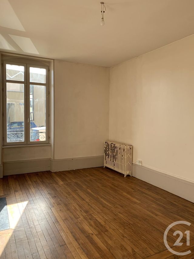 Appartement Autre à louer - 4 pièces - 150 m2 - Montlucon - 03 - AUVERGNE