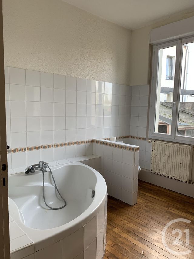 Appartement Autre à louer - 4 pièces - 150 m2 - Montlucon - 03 - AUVERGNE