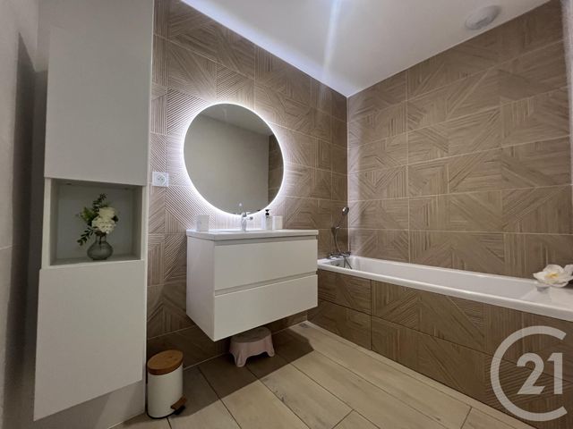 Appartement F5 à vendre - 7 pièces - 169 m2 - Montlucon - 03 - AUVERGNE