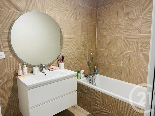 Appartement F5 &agrave; vendre - 7 pi&egrave;ces - 169 m2 - Montlucon - 03 - AUVERGNE