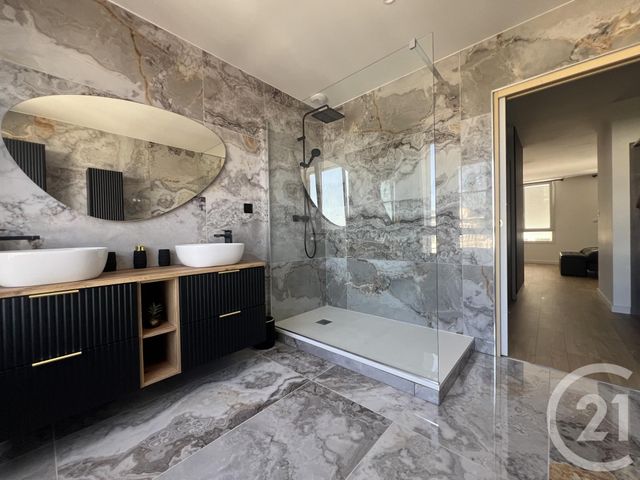 Appartement F5 à vendre - 7 pièces - 169 m2 - Montlucon - 03 - AUVERGNE