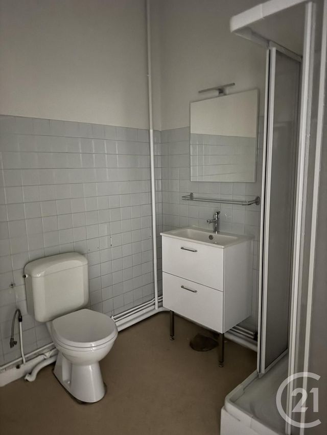 Appartement F3 à louer - 3 pièces - 57,30 m2 - Montlucon - 03 - AUVERGNE