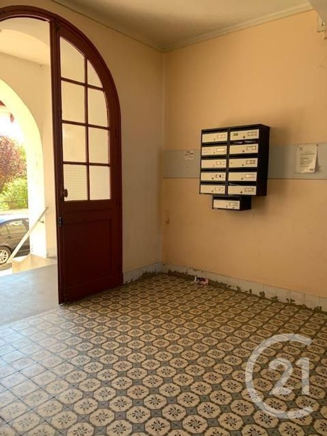 Appartement F1 à louer - 1 pièce - 29,90 m2 - Montlucon - 03 - AUVERGNE