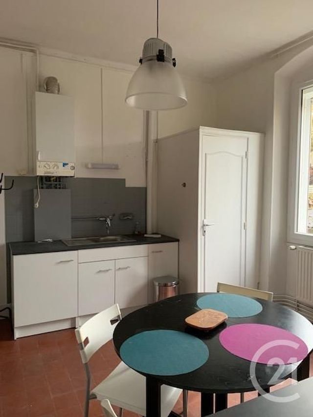 Appartement F1 à louer - 1 pièce - 29,90 m2 - Montlucon - 03 - AUVERGNE