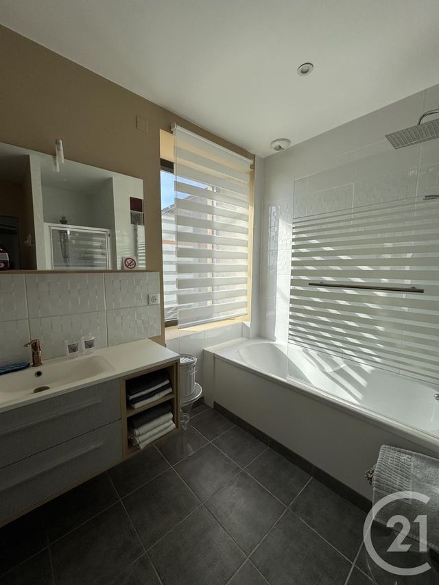 Maison &agrave; louer - 4 pi&egrave;ces - 86,88 m2 - Fontanieres - 23 - LIMOUSIN