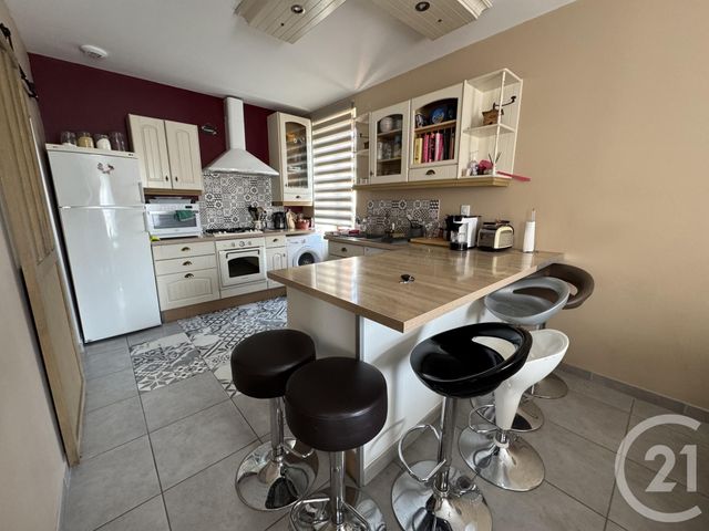 Maison &agrave; louer - 4 pi&egrave;ces - 86,88 m2 - Fontanieres - 23 - LIMOUSIN