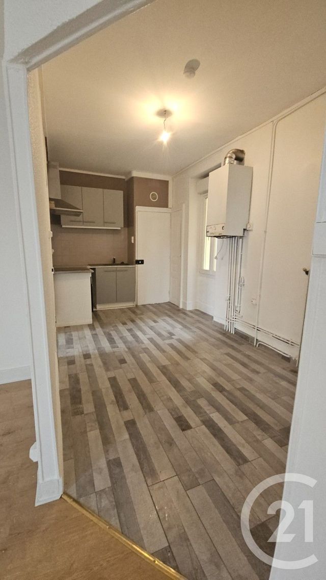 Appartement F3 &agrave; louer - 3 pi&egrave;ces - 60,92 m2 - Montlucon - 03 - AUVERGNE