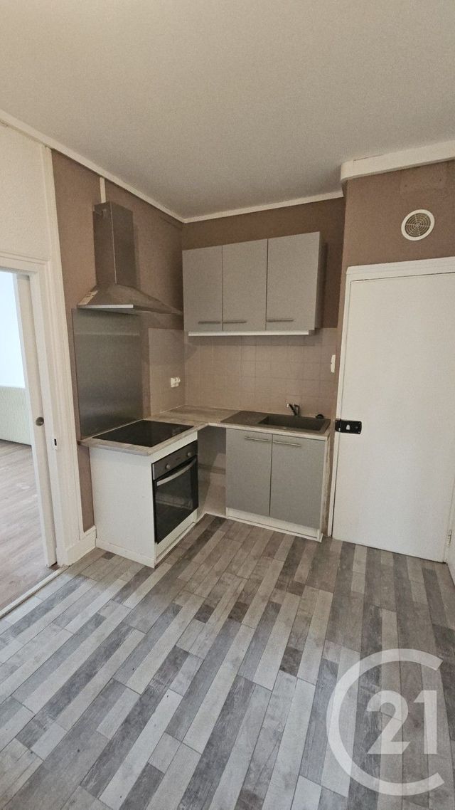 Appartement F3 &agrave; louer - 3 pi&egrave;ces - 60,92 m2 - Montlucon - 03 - AUVERGNE