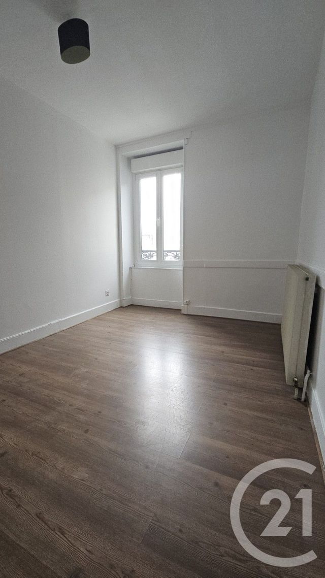 Appartement F3 &agrave; louer - 3 pi&egrave;ces - 60,92 m2 - Montlucon - 03 - AUVERGNE