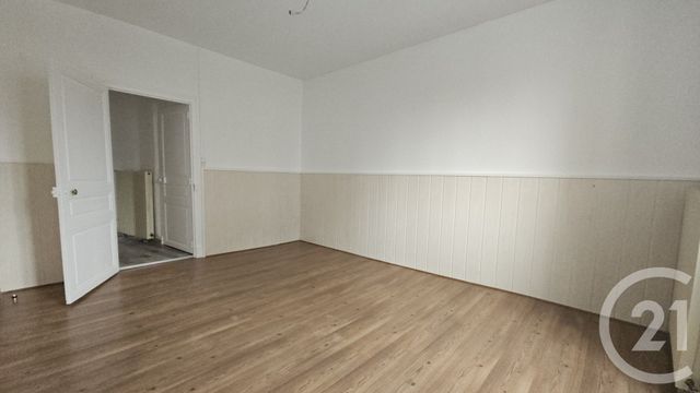 Appartement F3 &agrave; louer - 3 pi&egrave;ces - 60,92 m2 - Montlucon - 03 - AUVERGNE