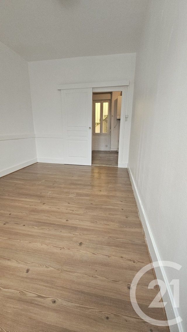 Appartement F3 &agrave; louer - 3 pi&egrave;ces - 60,92 m2 - Montlucon - 03 - AUVERGNE