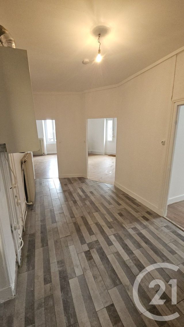 Appartement F3 &agrave; louer - 3 pi&egrave;ces - 60,92 m2 - Montlucon - 03 - AUVERGNE