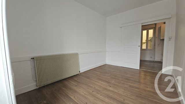 Appartement F3 &agrave; louer - 3 pi&egrave;ces - 60,92 m2 - Montlucon - 03 - AUVERGNE