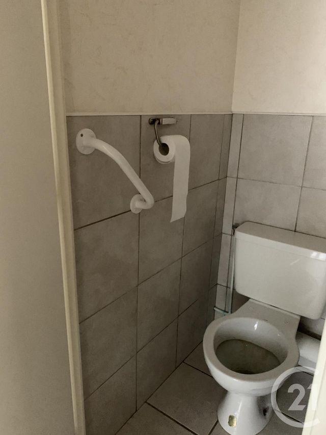 Appartement F2 à louer - 2 pièces - 53,06 m2 - Montlucon - 03 - AUVERGNE