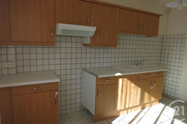 Appartement F2 à louer - 2 pièces - 53,06 m2 - Montlucon - 03 - AUVERGNE