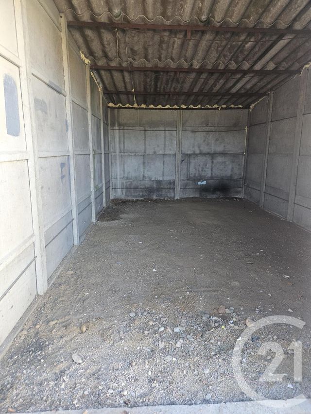 Parking à louer - 16,50 m2 - Montlucon - 03 - AUVERGNE