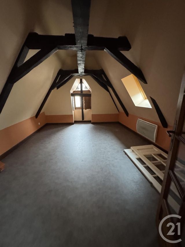 Appartement F3 à louer - 3 pièces - 72 m2 - Montlucon - 03 - AUVERGNE