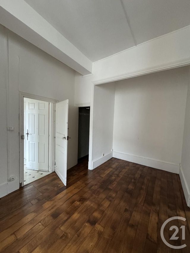 Appartement F3 à louer - 3 pièces - 72 m2 - Montlucon - 03 - AUVERGNE