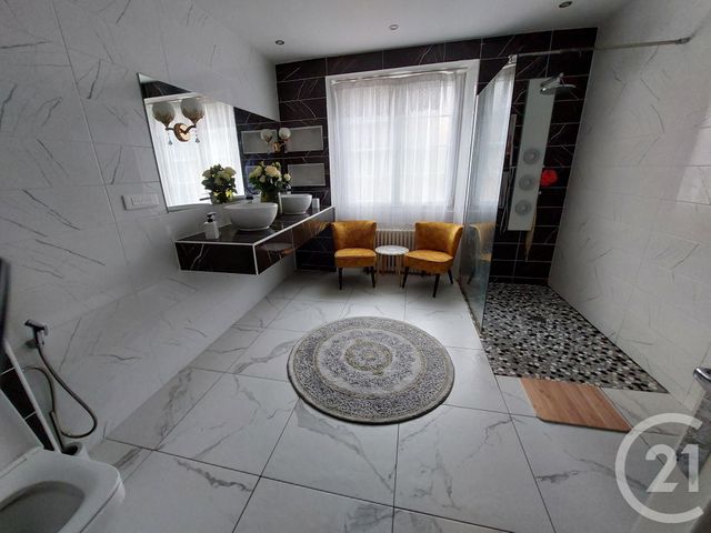 Maison à vendre - 5 pièces - 138 m2 - Montlucon - 03 - AUVERGNE