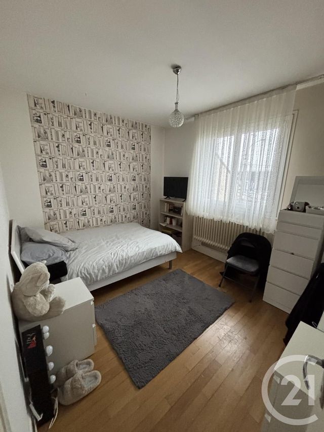 Maison à vendre - 6 pièces - 120,90 m2 - Montlucon - 03 - AUVERGNE